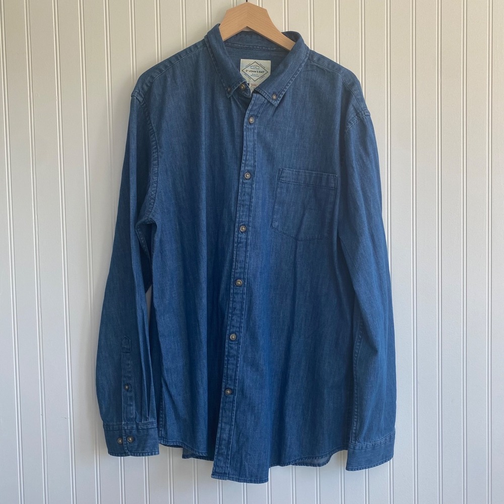 Vintage St Johns Bay Men Denim Button Down Shirt Size XL Classic Chambray Pocket